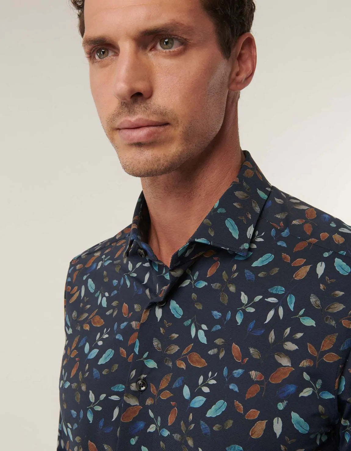 Active Shirt Navy Leaf Print