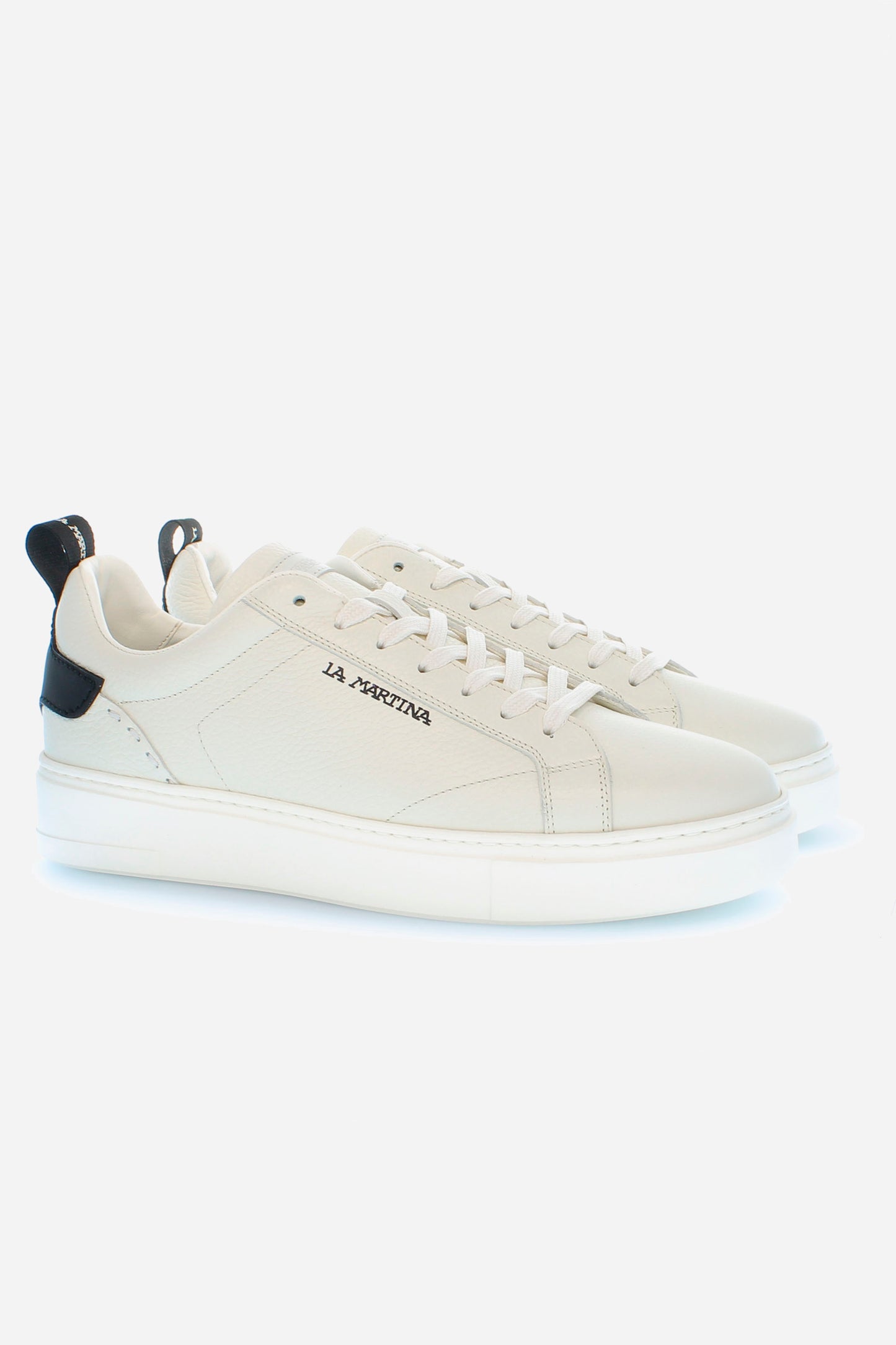 Leather sneaker