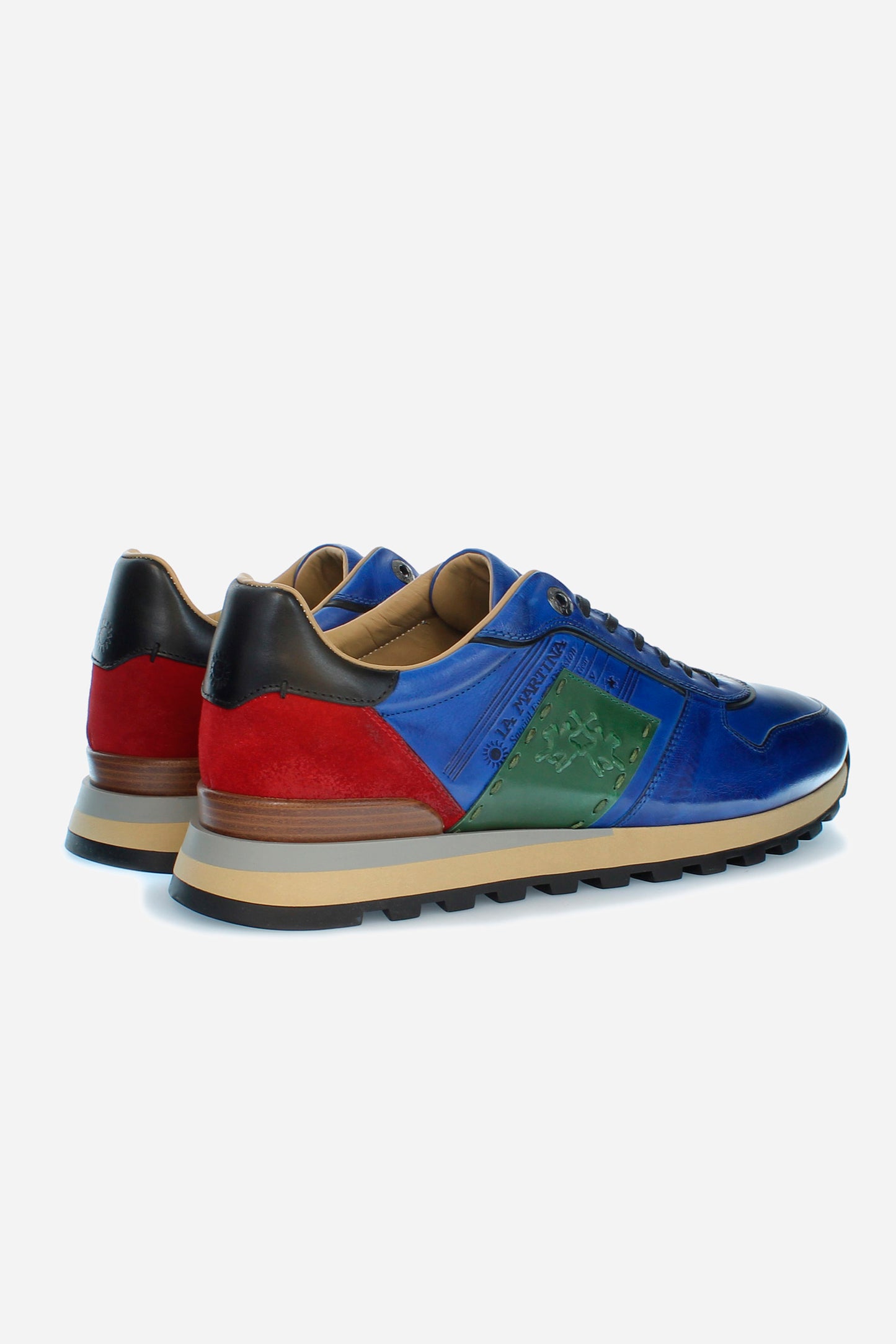 Leather sneaker