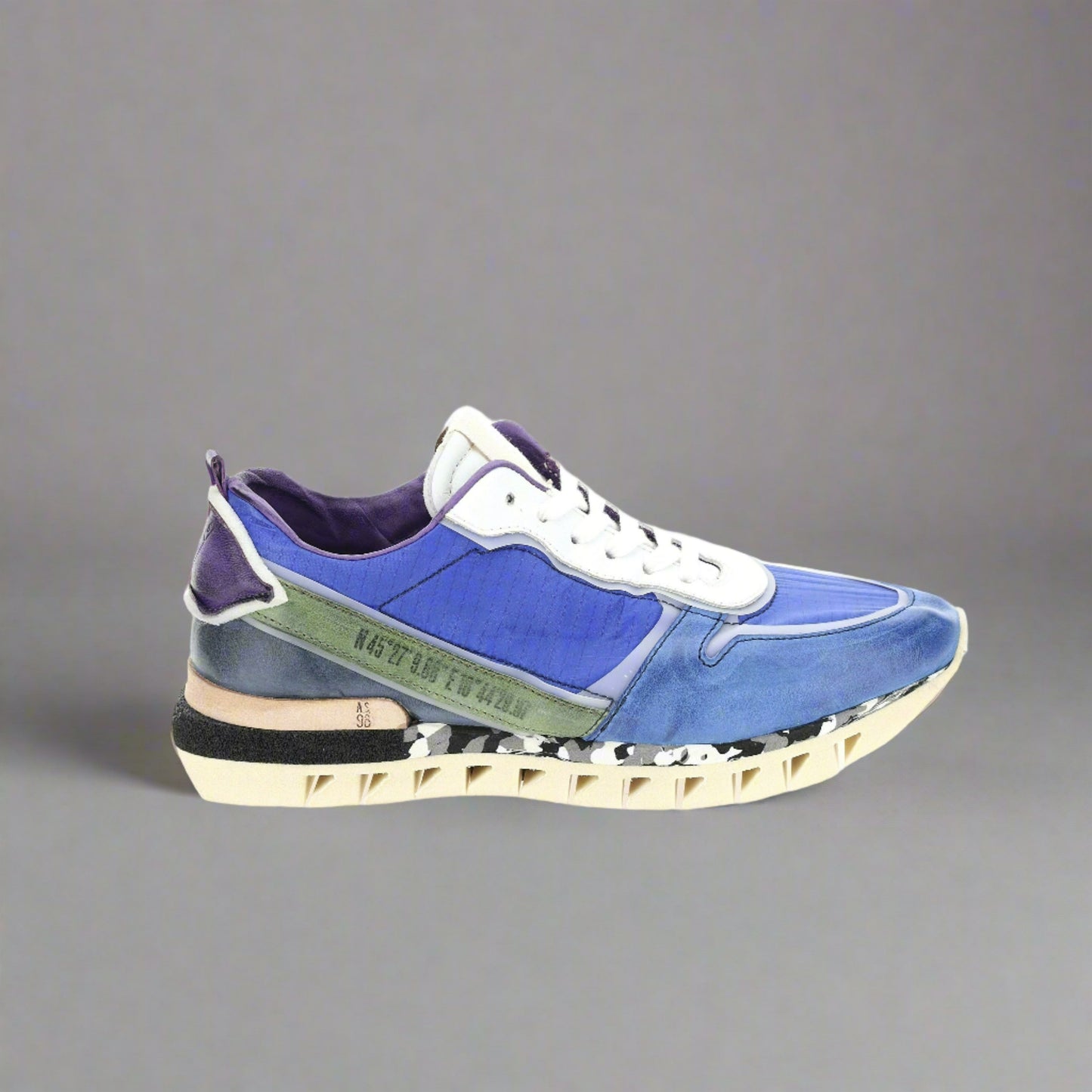 Jet Runner Sneaker