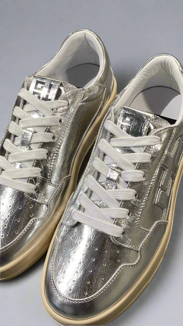 Court Sneaker