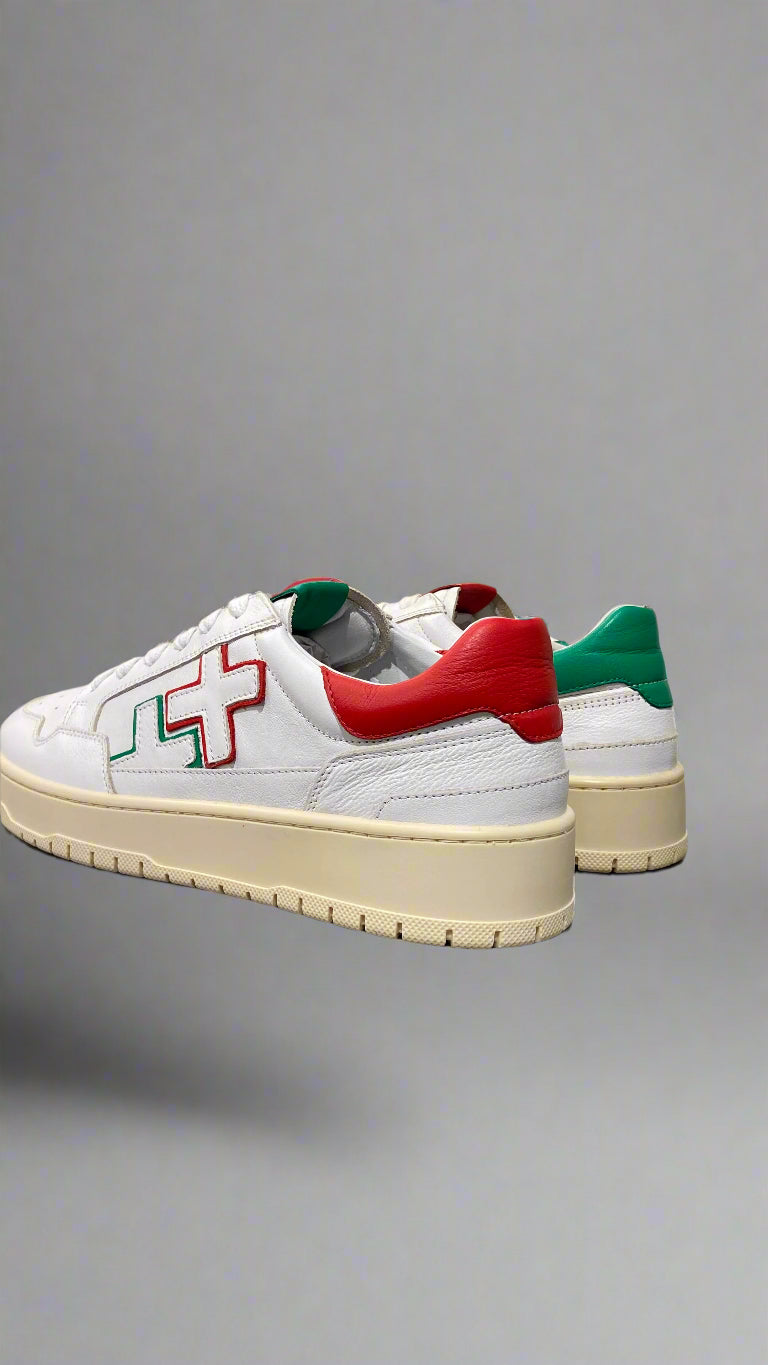 Court Sneaker