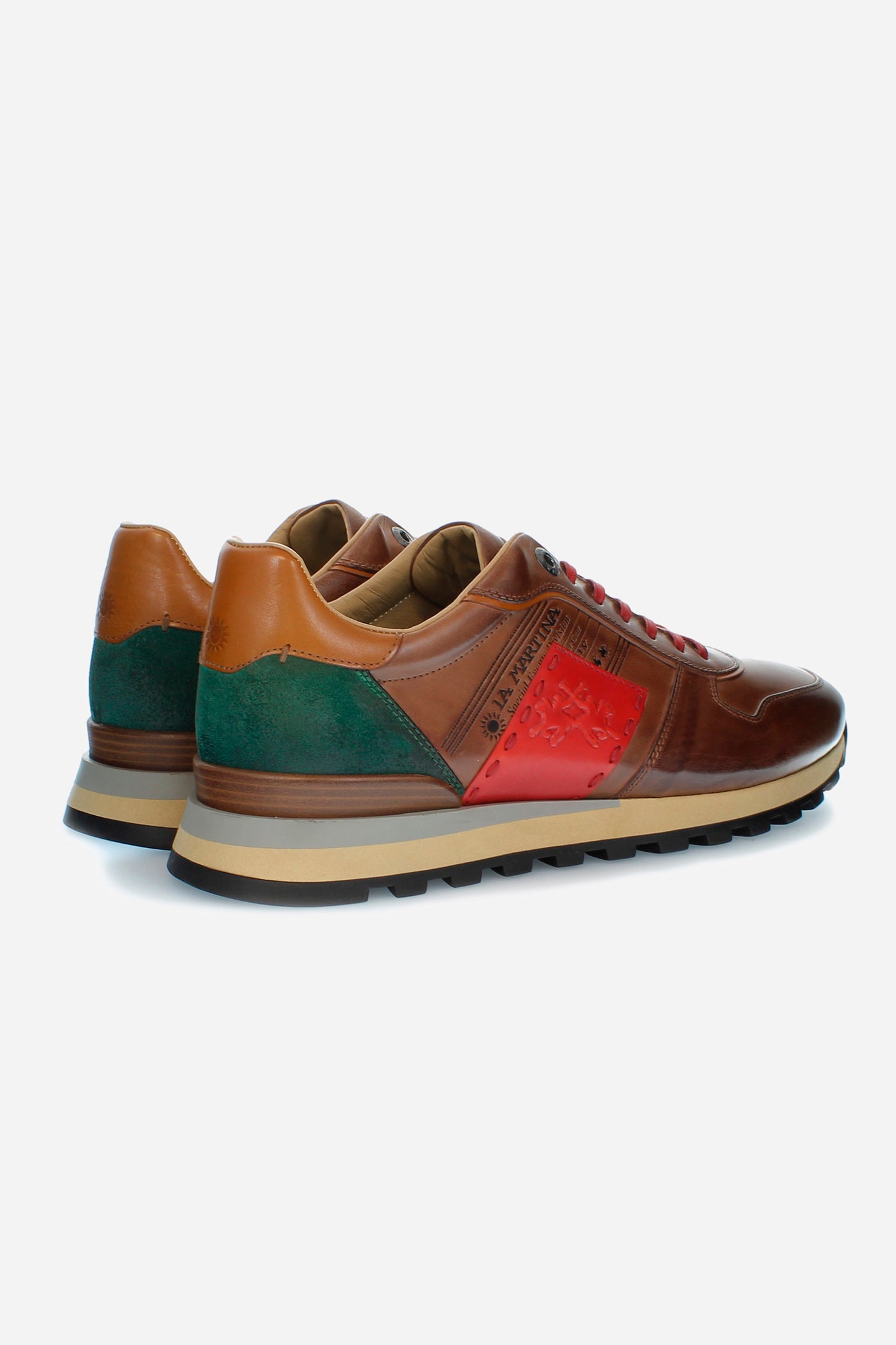 Leather sneaker
