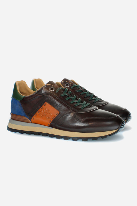 Leather sneaker