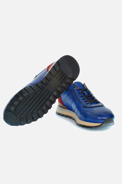 Leather sneaker