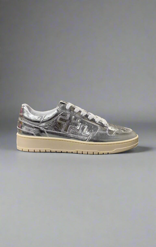 Court Sneaker