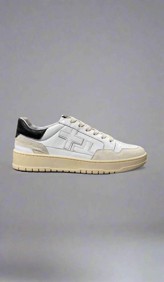 Court Sneaker