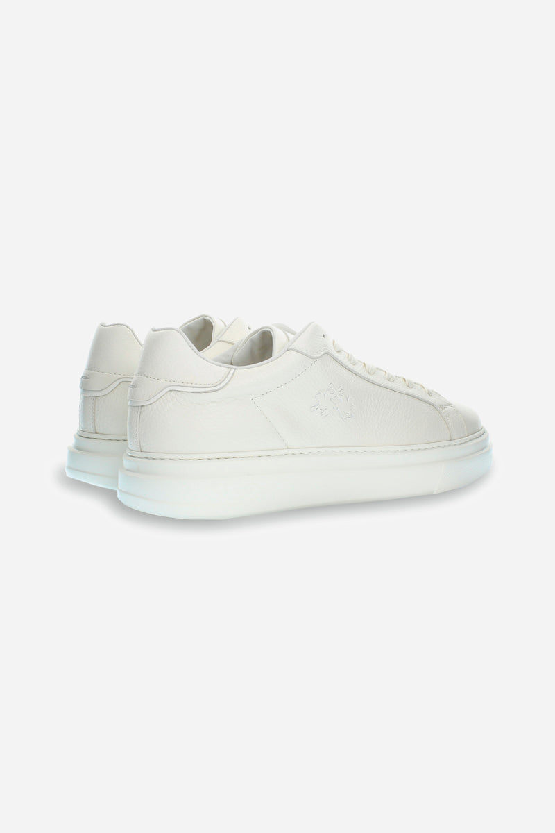 White leather sneaker
