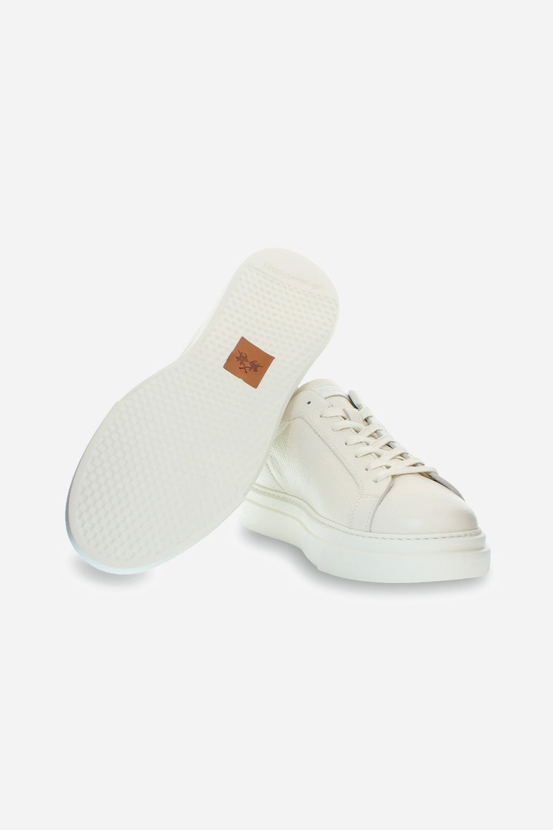 White leather sneaker
