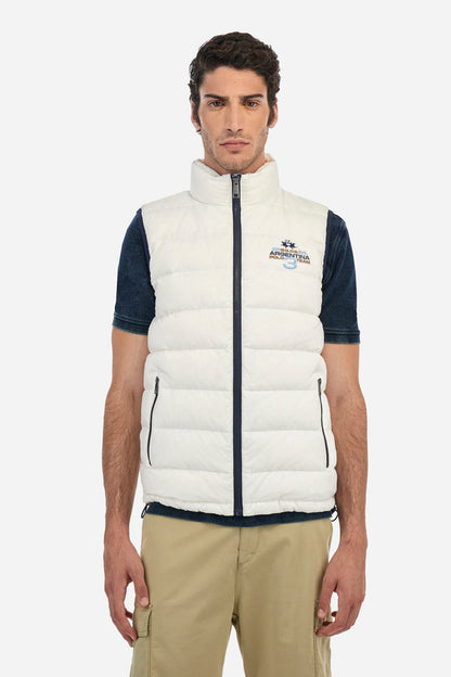 Sleeveless jacket